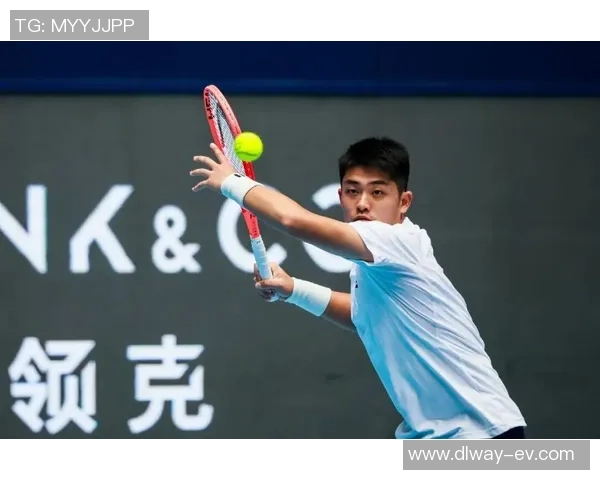 西安网球队的默契配合揭秘共同追逐网球梦想的精彩瞬间 西安网球队的默契配合揭秘共同追逐网球梦想的精彩瞬间