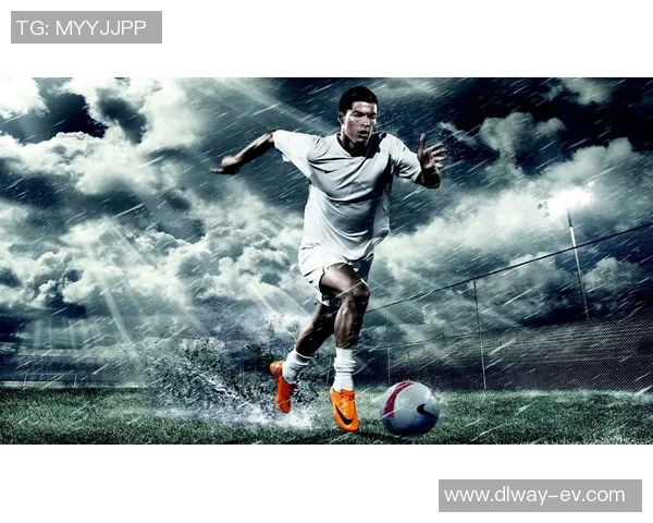 足球明星C罗的艺术之旅：用画笔描绘传奇与激情