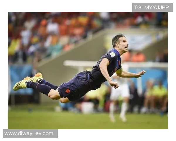 墨西哥足球明星里卡多的传奇之路与辉煌成就回顾